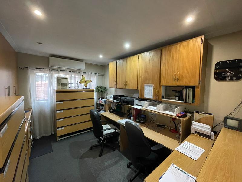 To Let commercial Property for Rent in Wierda Park Gauteng