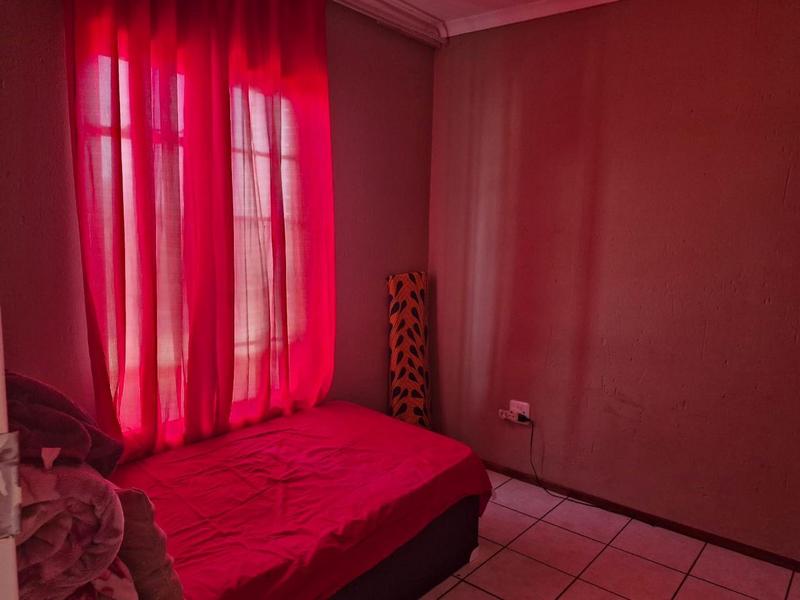 2 Bedroom Property for Sale in Comet Gauteng