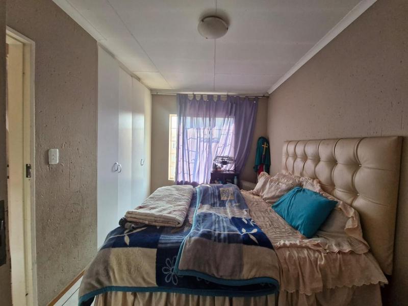 2 Bedroom Property for Sale in Comet Gauteng