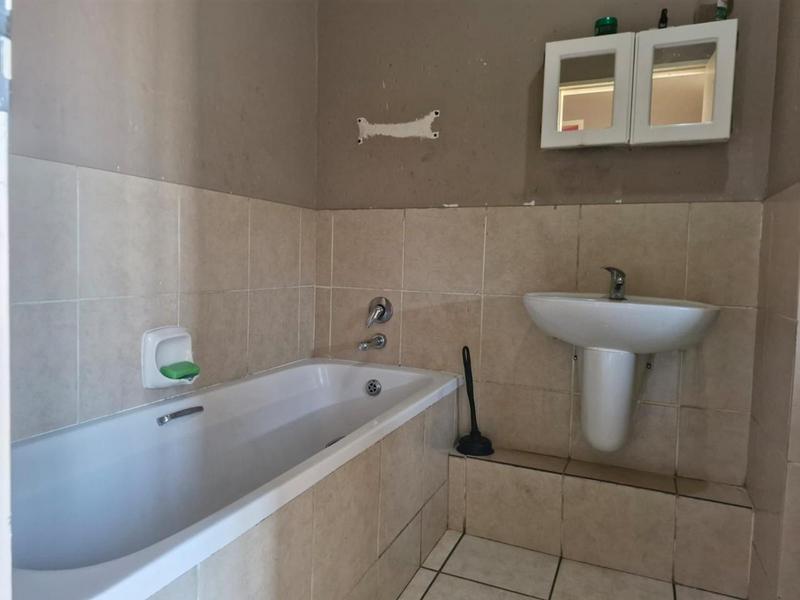 2 Bedroom Property for Sale in Comet Gauteng