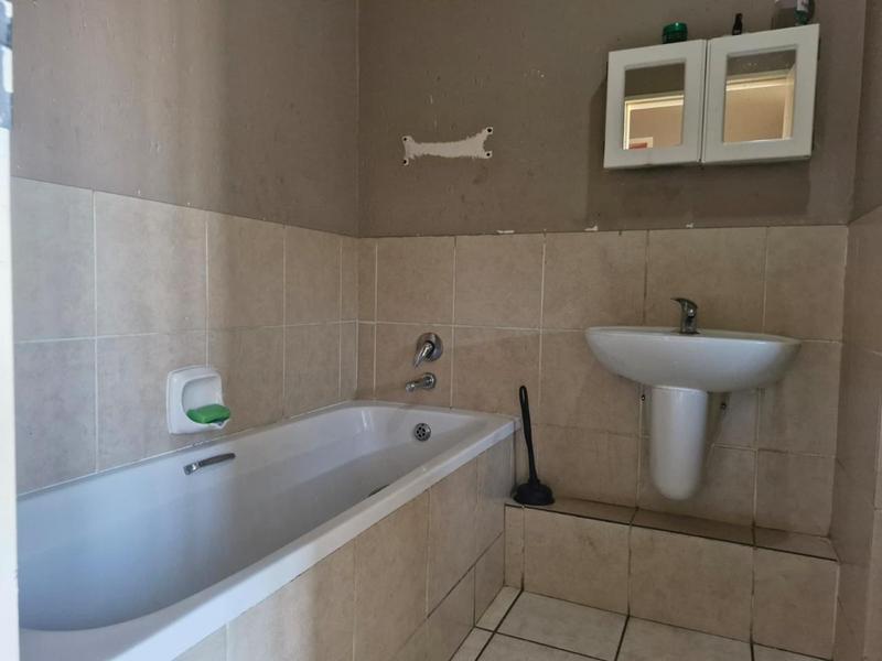 2 Bedroom Property for Sale in Comet Gauteng