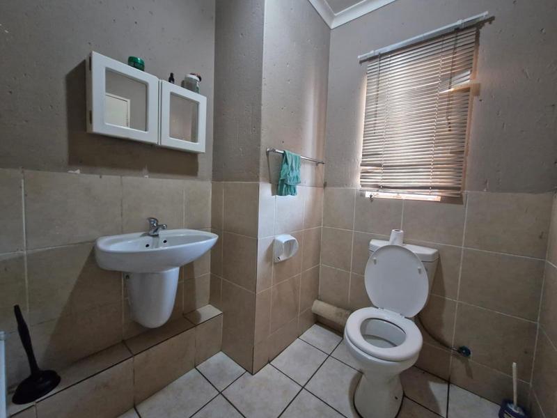 2 Bedroom Property for Sale in Comet Gauteng