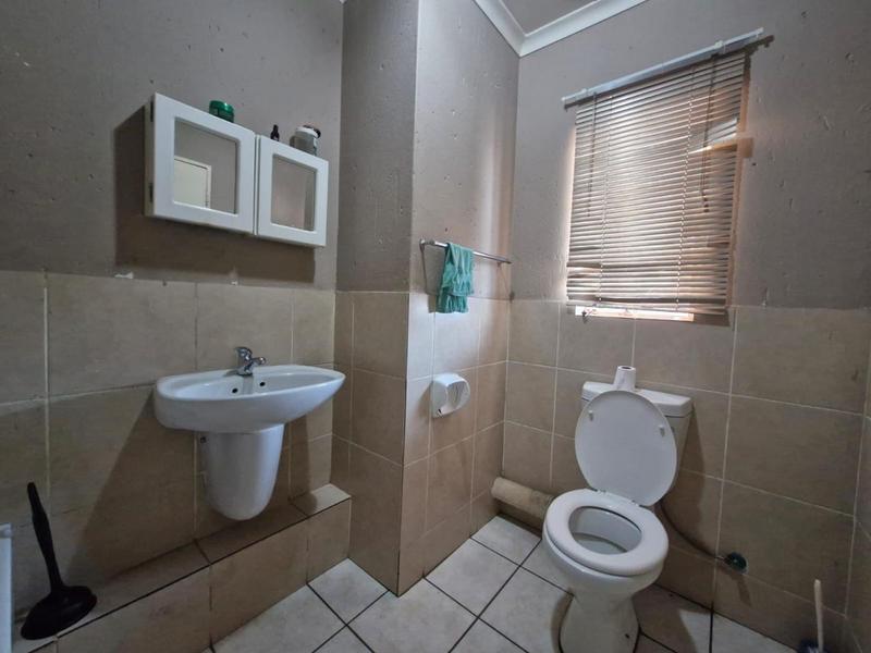 2 Bedroom Property for Sale in Comet Gauteng