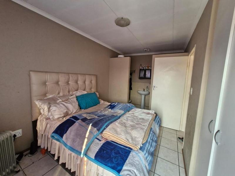 2 Bedroom Property for Sale in Comet Gauteng