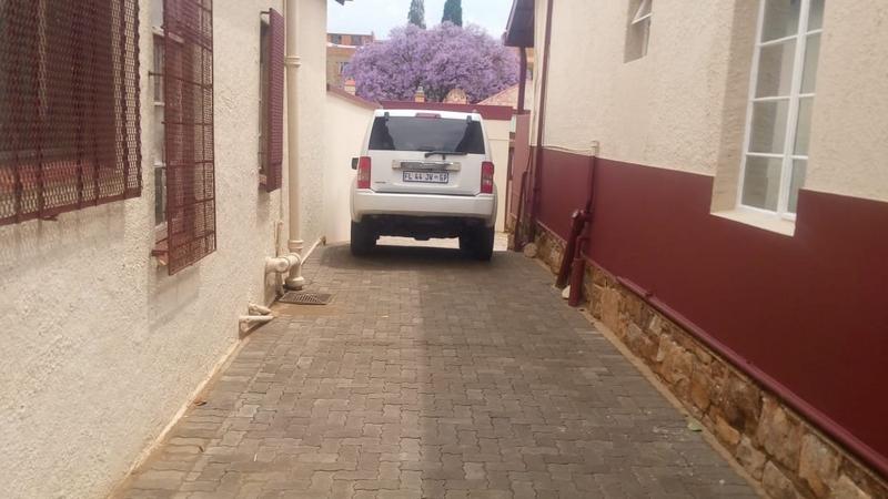 6 Bedroom Property for Sale in Yeoville Gauteng