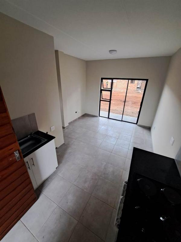 To Let 2 Bedroom Property for Rent in Vosloorus Gauteng