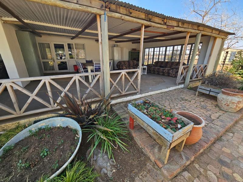 5 Bedroom Property for Sale in Vaalview Gauteng