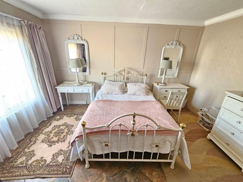 5 Bedroom Property for Sale in Vaalview Gauteng