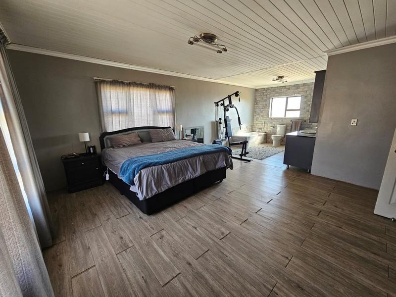 5 Bedroom Property for Sale in Vaalview Gauteng