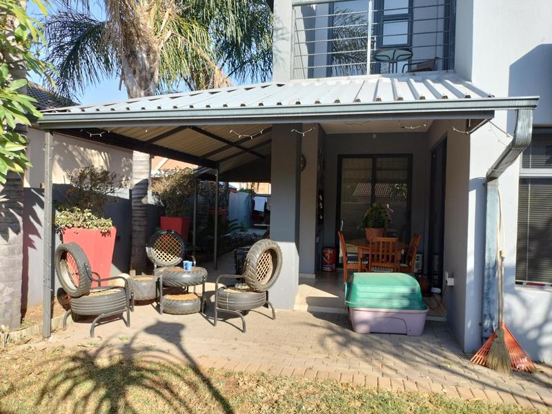 4 Bedroom Property for Sale in Pierre Van Ryneveld Gauteng