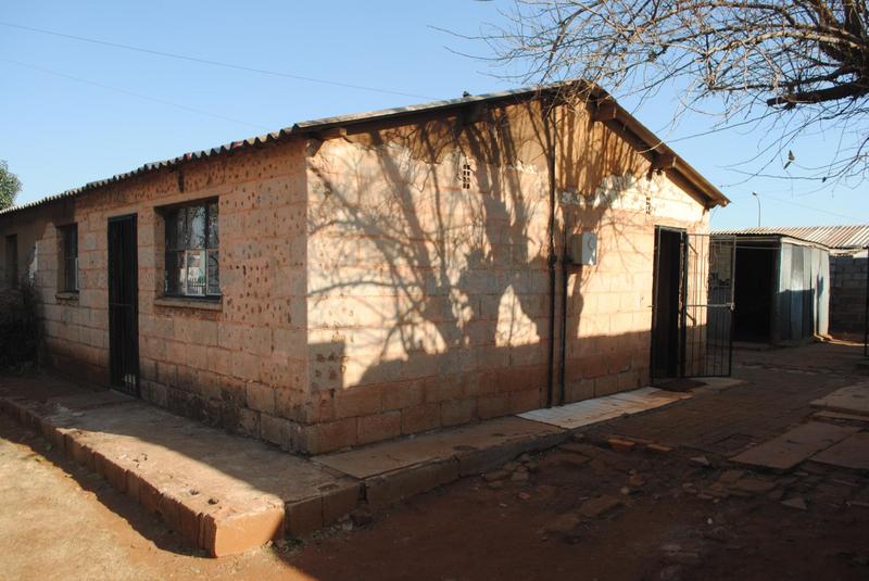 2 Bedroom Property for Sale in Dobsonville Gauteng