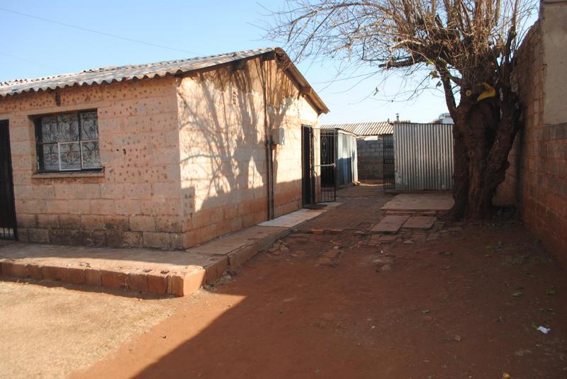 2 Bedroom Property for Sale in Dobsonville Gauteng