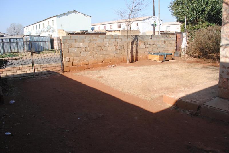 2 Bedroom Property for Sale in Dobsonville Gauteng