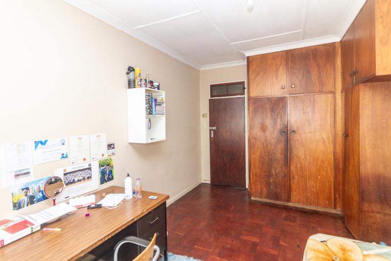 5 Bedroom Property for Sale in Brixton Gauteng