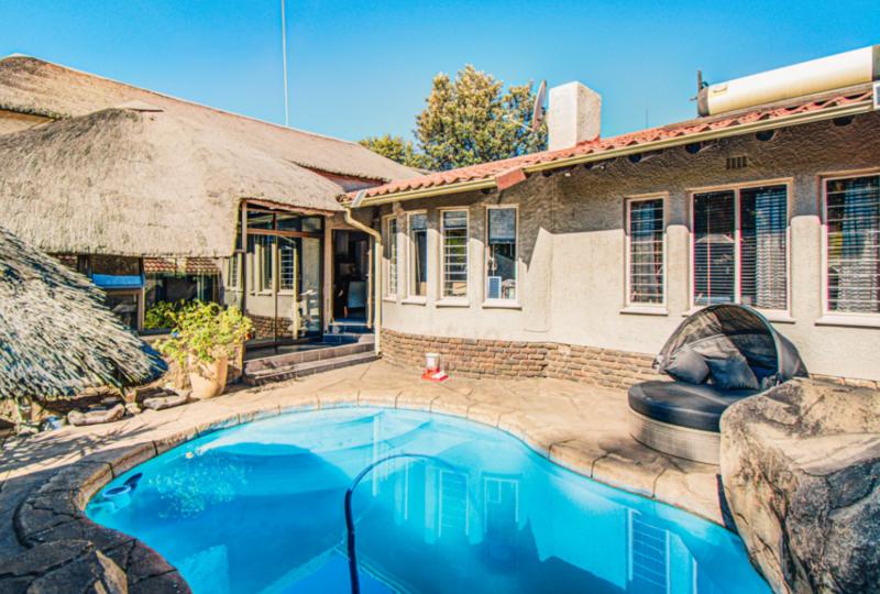 5 Bedroom Property for Sale in Croydon Gauteng