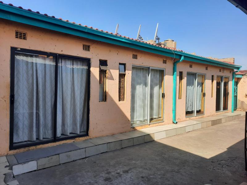 18 Bedroom Property for Sale in Sharpeville Gauteng