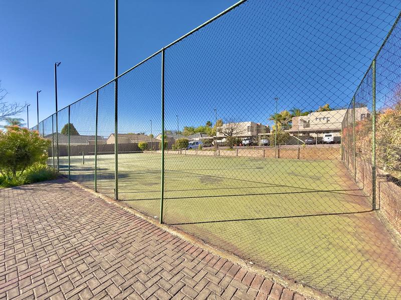 To Let 2 Bedroom Property for Rent in Sunninghill Gauteng