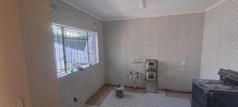 To Let 3 Bedroom Property for Rent in Brixton Gauteng