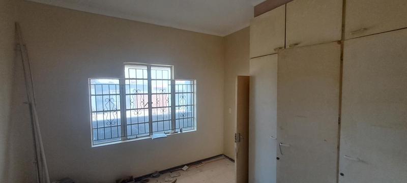 To Let 3 Bedroom Property for Rent in Brixton Gauteng