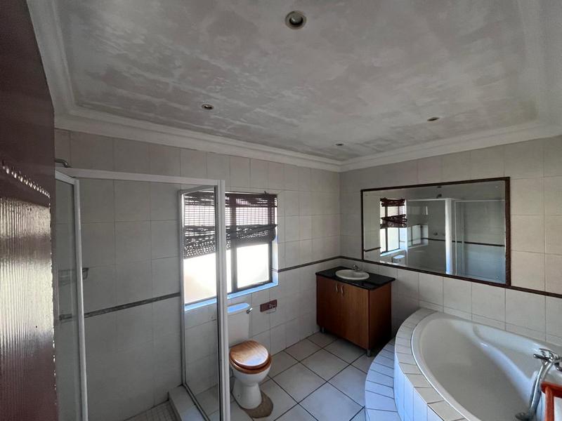 To Let 3 Bedroom Property for Rent in Ruimsig Gauteng