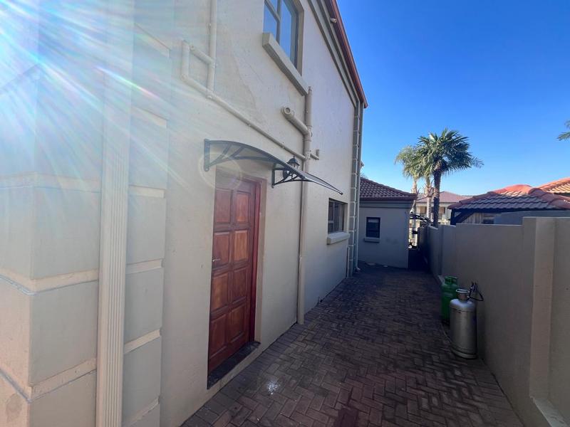 To Let 3 Bedroom Property for Rent in Ruimsig Gauteng