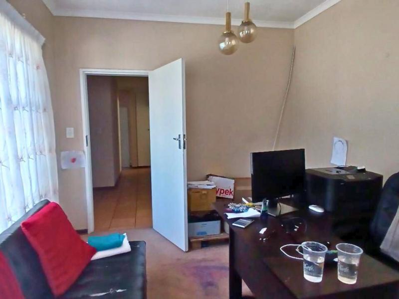 3 Bedroom Property for Sale in Birchleigh North Gauteng