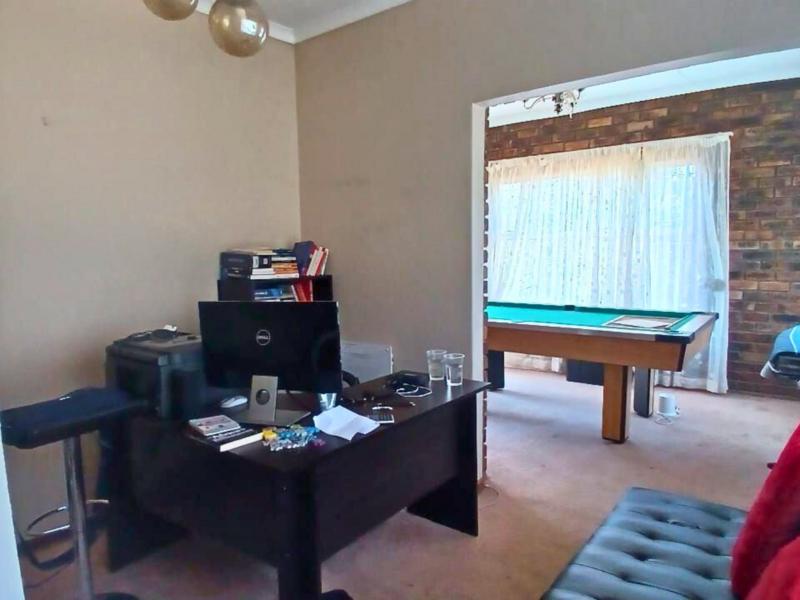 3 Bedroom Property for Sale in Birchleigh North Gauteng