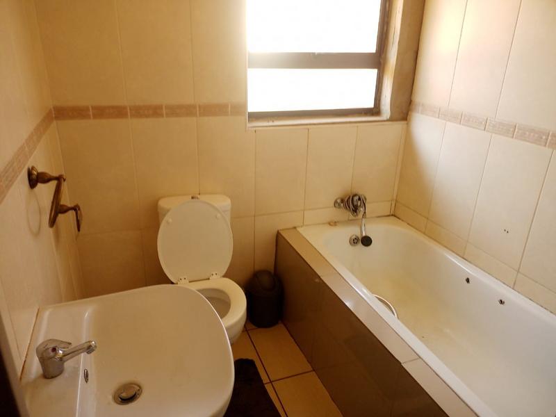 3 Bedroom Property for Sale in Bekkersdal Gauteng