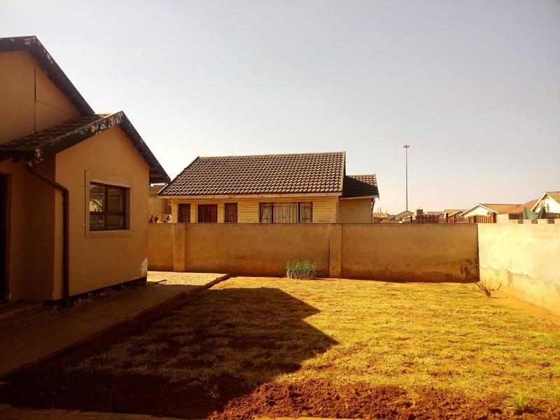 3 Bedroom Property for Sale in Bekkersdal Gauteng