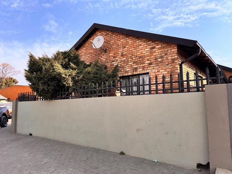 2 Bedroom Property for Sale in Ivory Park Gauteng