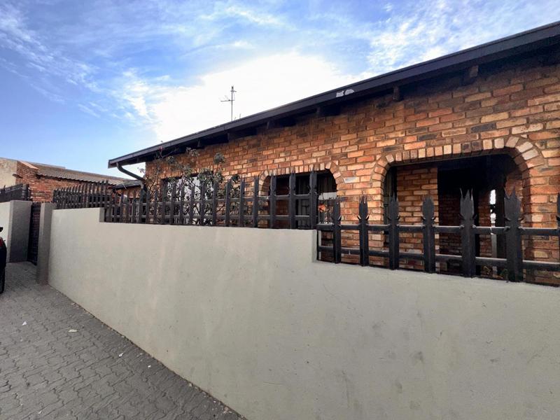 2 Bedroom Property for Sale in Ivory Park Gauteng