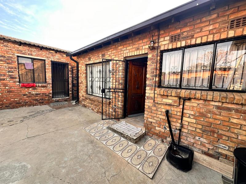 2 Bedroom Property for Sale in Ivory Park Gauteng