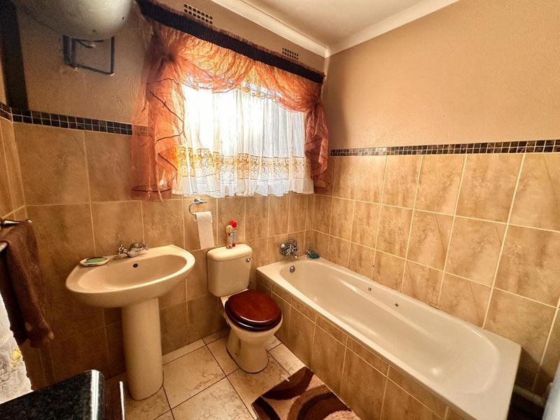 2 Bedroom Property for Sale in Ivory Park Gauteng