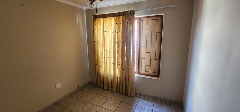 2 Bedroom Property for Sale in Theresa Park Gauteng