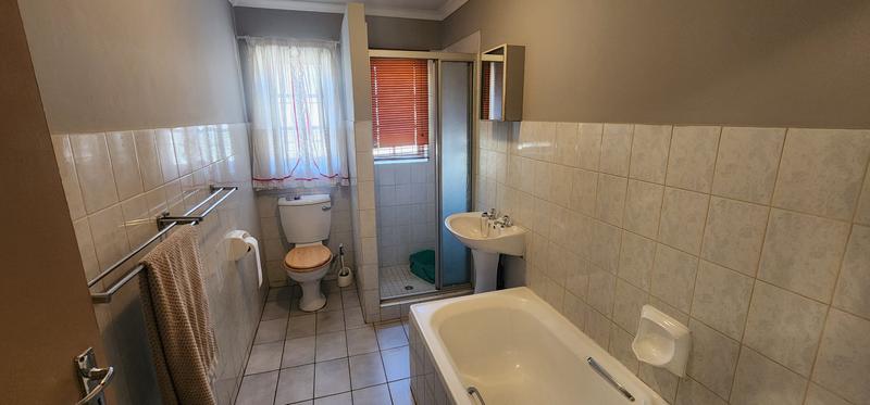 2 Bedroom Property for Sale in Theresa Park Gauteng