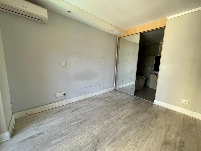 1 Bedroom Property for Sale in Sandton Central Gauteng