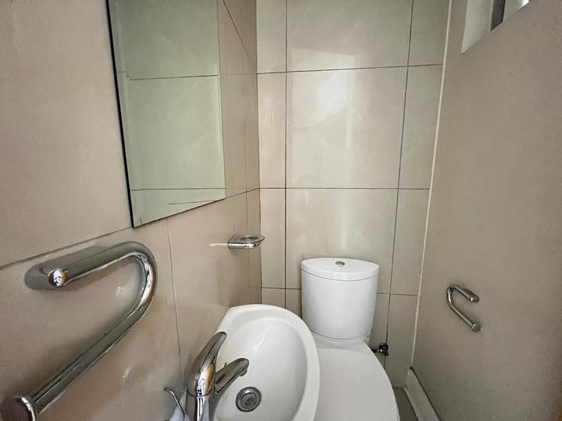 1 Bedroom Property for Sale in Sandton Central Gauteng