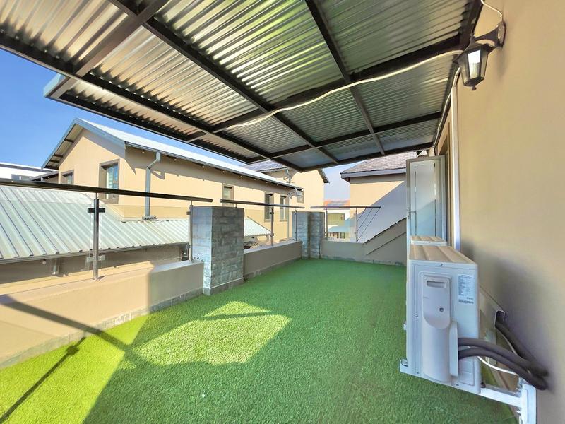 To Let 4 Bedroom Property for Rent in Waterfall Gauteng