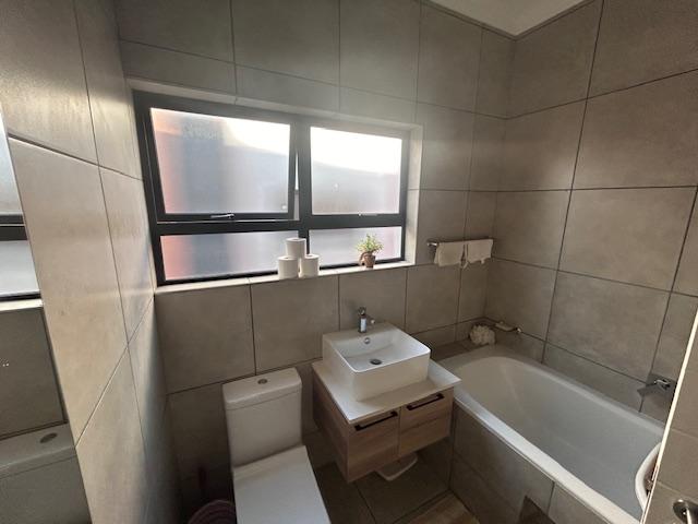 2 Bedroom Property for Sale in Six Fountains Residential Estate Gauteng