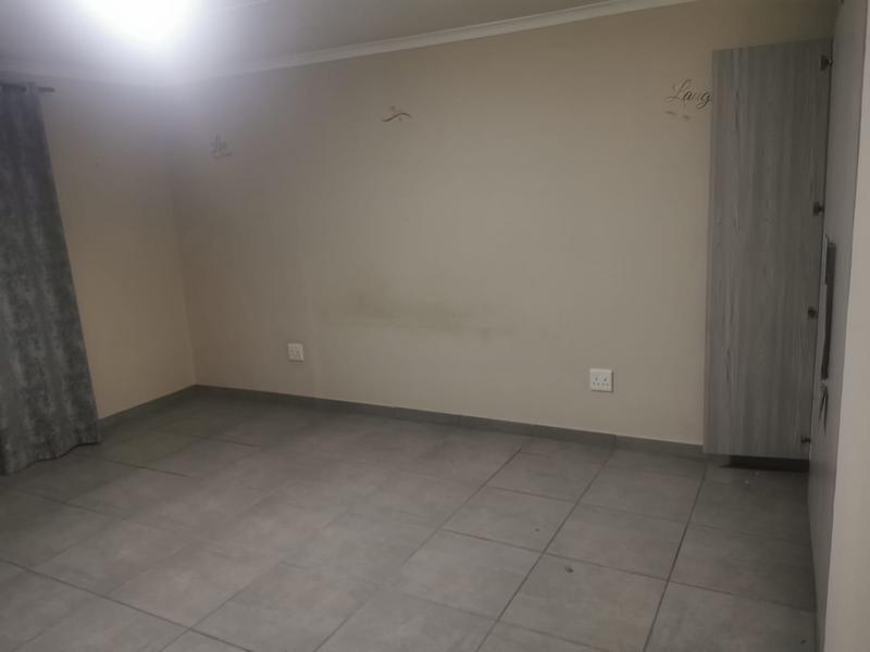 2 Bedroom Property for Sale in Florida Gauteng