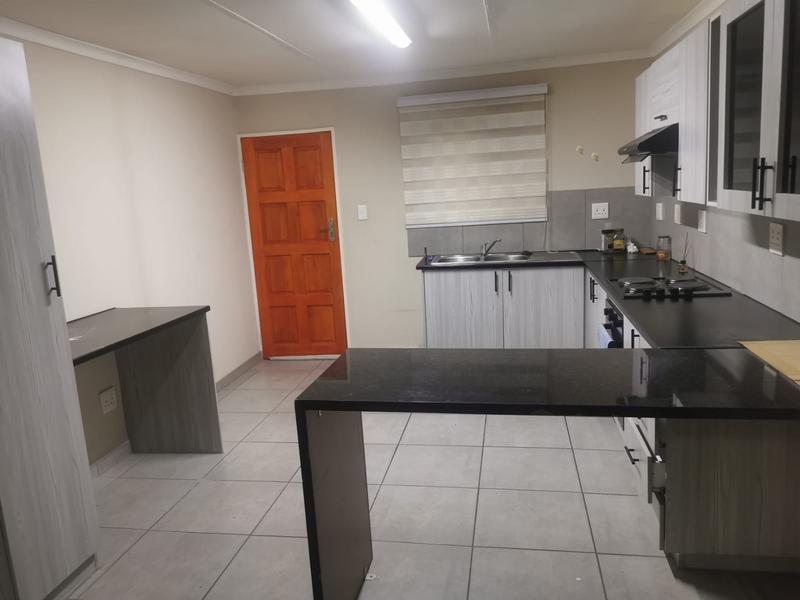 2 Bedroom Property for Sale in Florida Gauteng