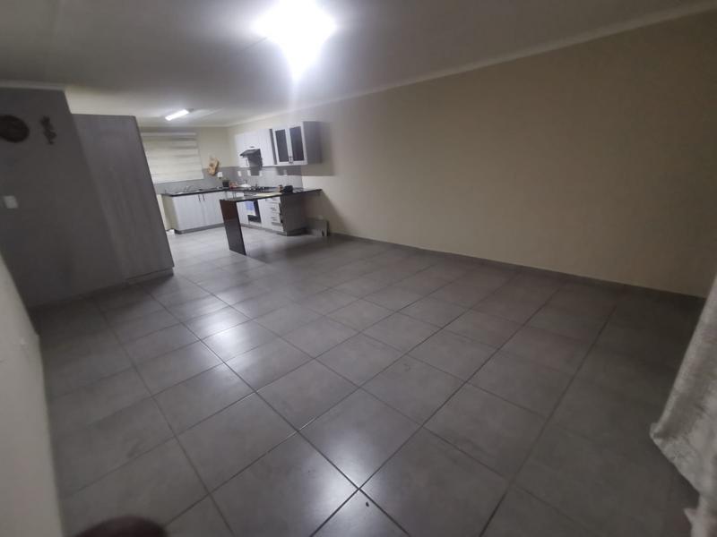 2 Bedroom Property for Sale in Florida Gauteng