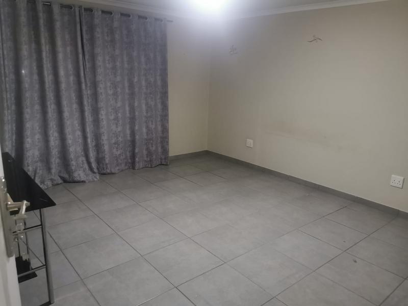 2 Bedroom Property for Sale in Florida Gauteng