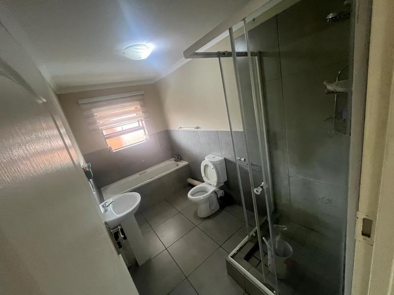 2 Bedroom Property for Sale in Florida Gauteng