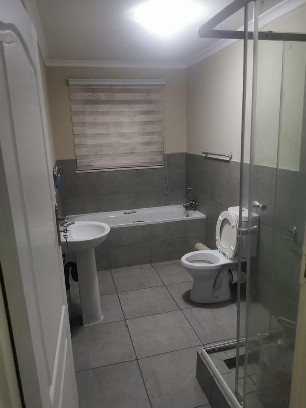 2 Bedroom Property for Sale in Florida Gauteng