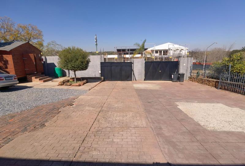 To Let commercial Property for Rent in Garsfontein Gauteng