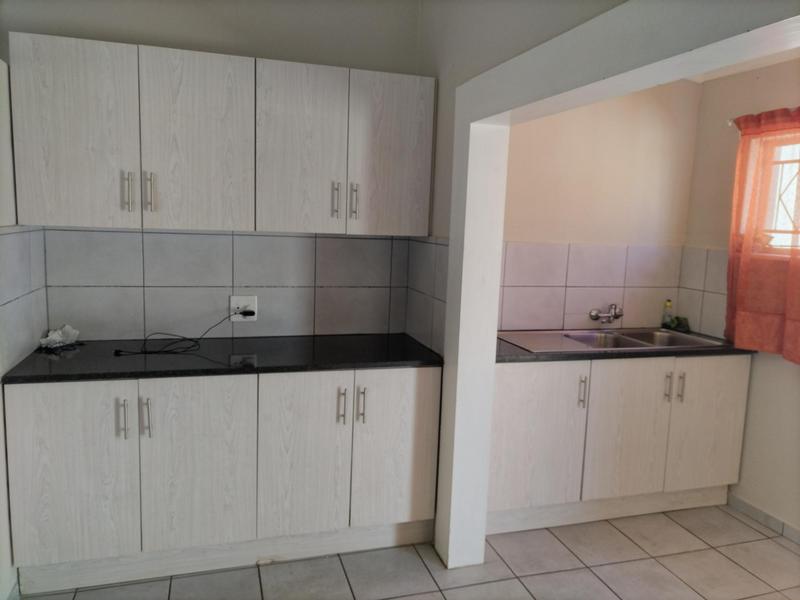 3 Bedroom Property for Sale in Mountain View Gauteng