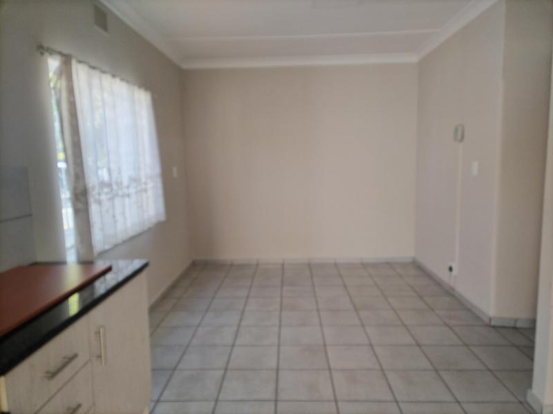 3 Bedroom Property for Sale in Mountain View Gauteng