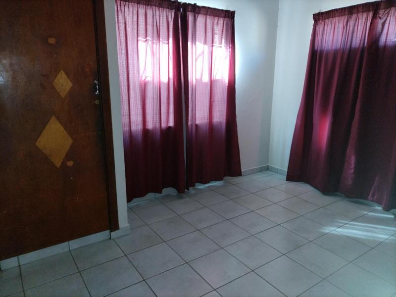 3 Bedroom Property for Sale in Mountain View Gauteng