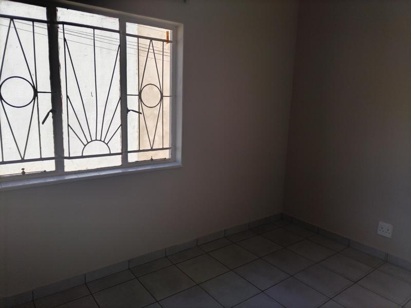 3 Bedroom Property for Sale in Mountain View Gauteng